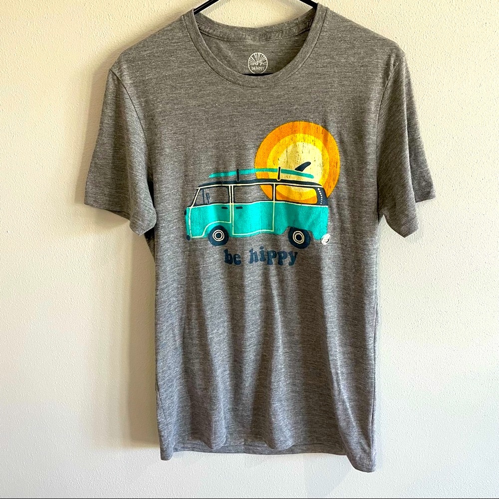 🌴NWOT Be Hippy Graphic Tee - Size Small